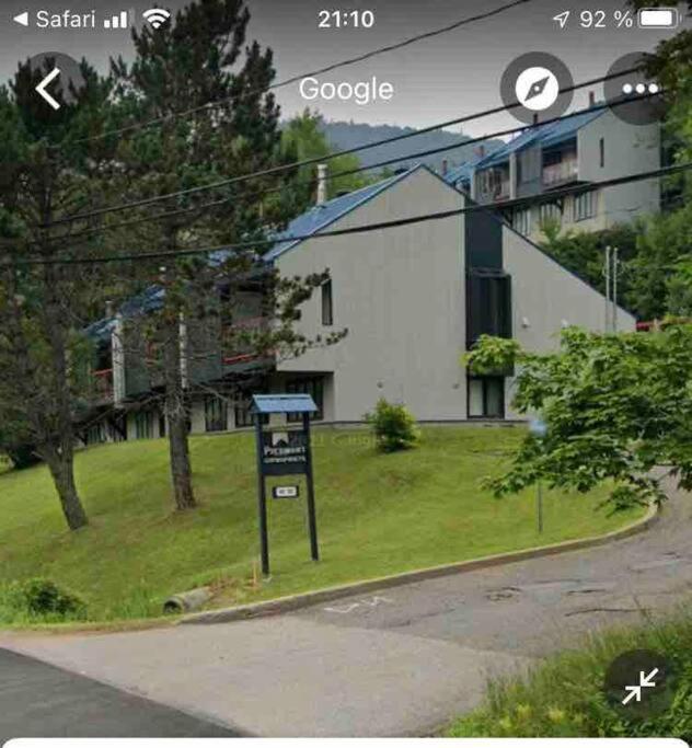 Superbe Condo Face Aux Pentes De Ski Stoneham!!! Екстер'єр фото